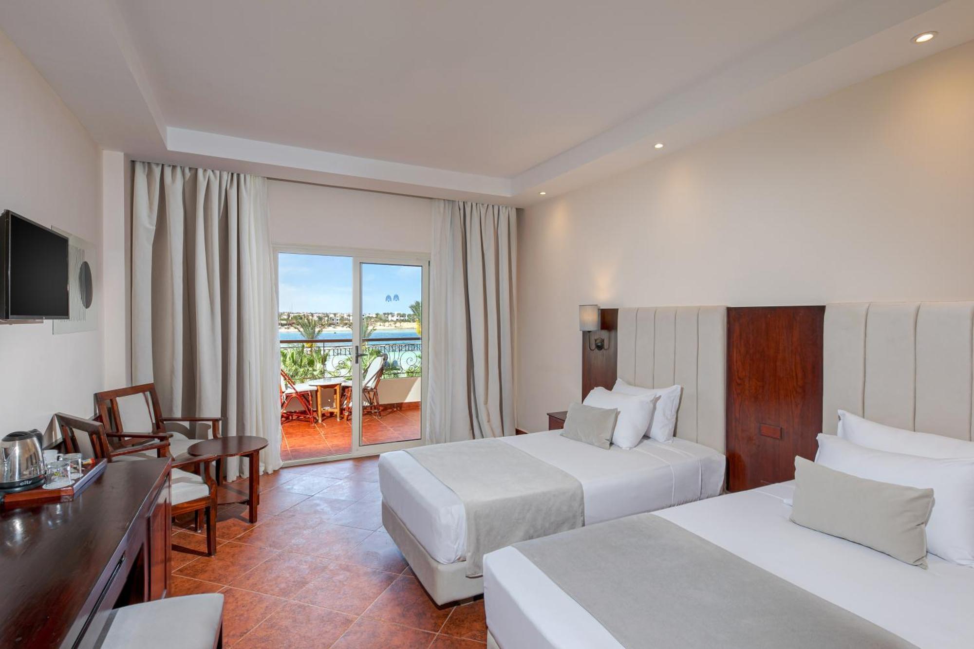 Deluxe Double or Twin Room Beach Front